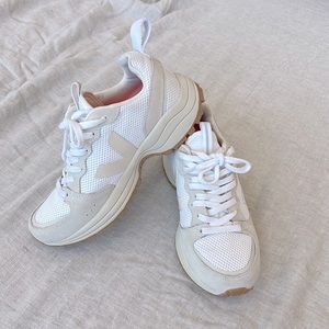 Veja Venturi Sneakers